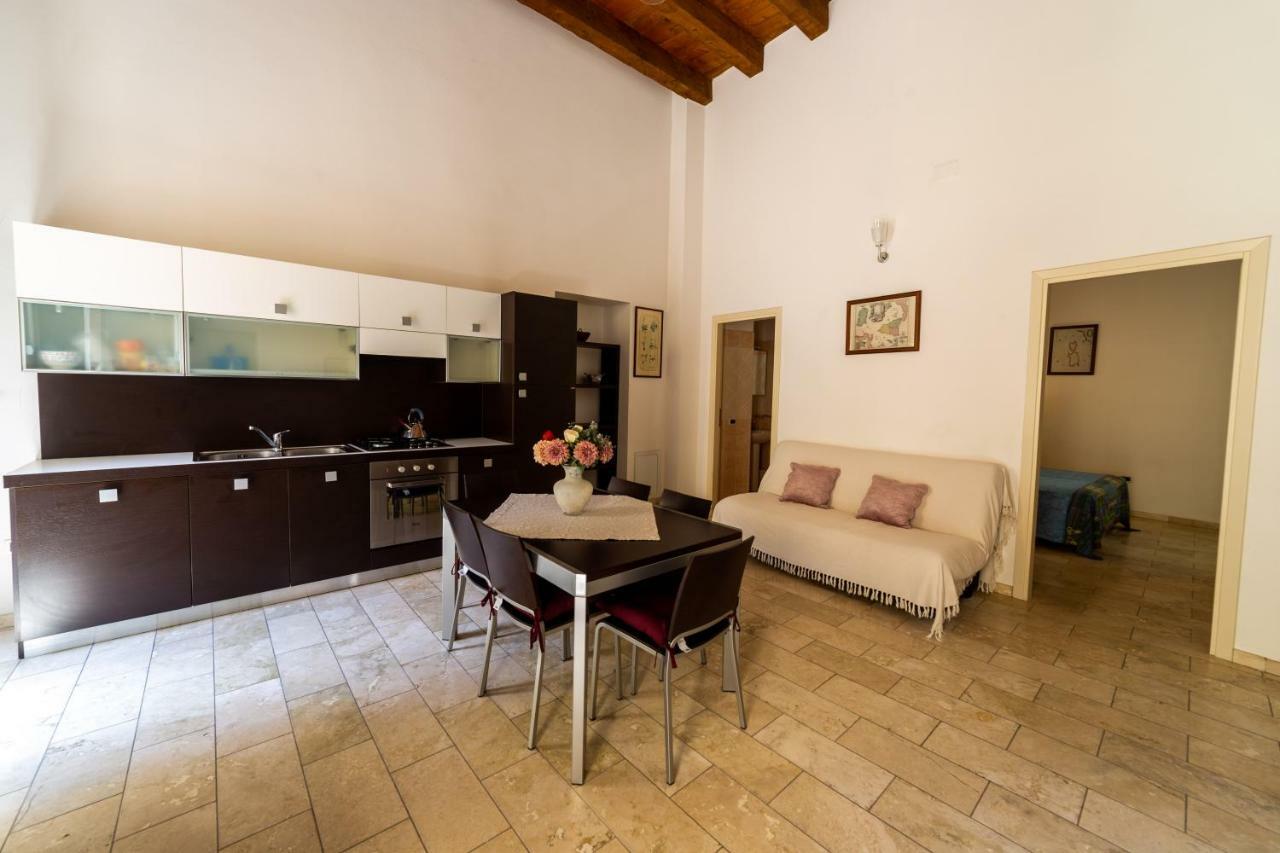 Citta Antica Apartment Каляри Екстериор снимка