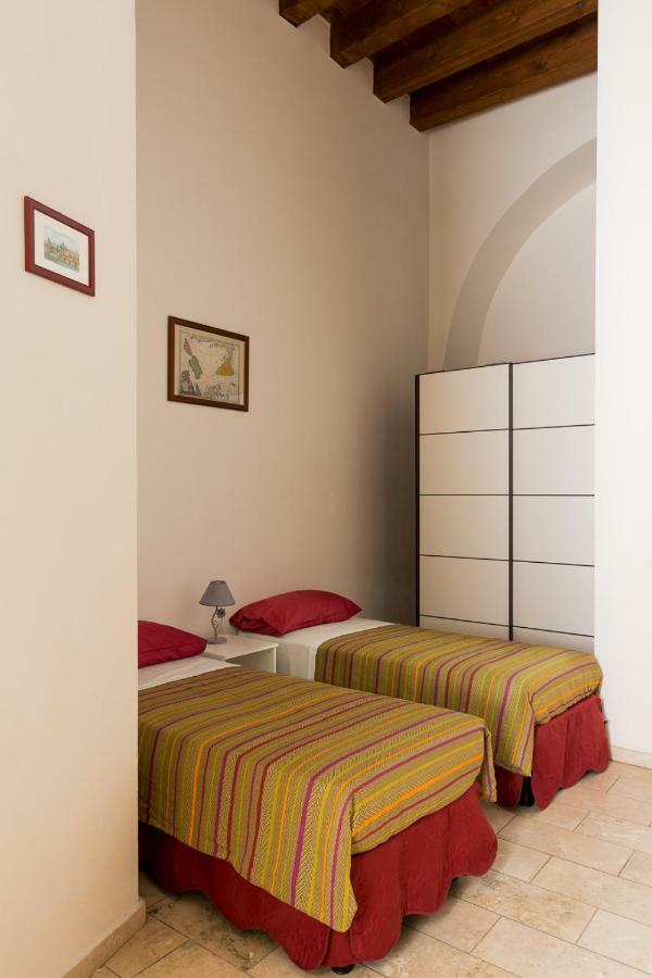 Citta Antica Apartment Каляри Екстериор снимка